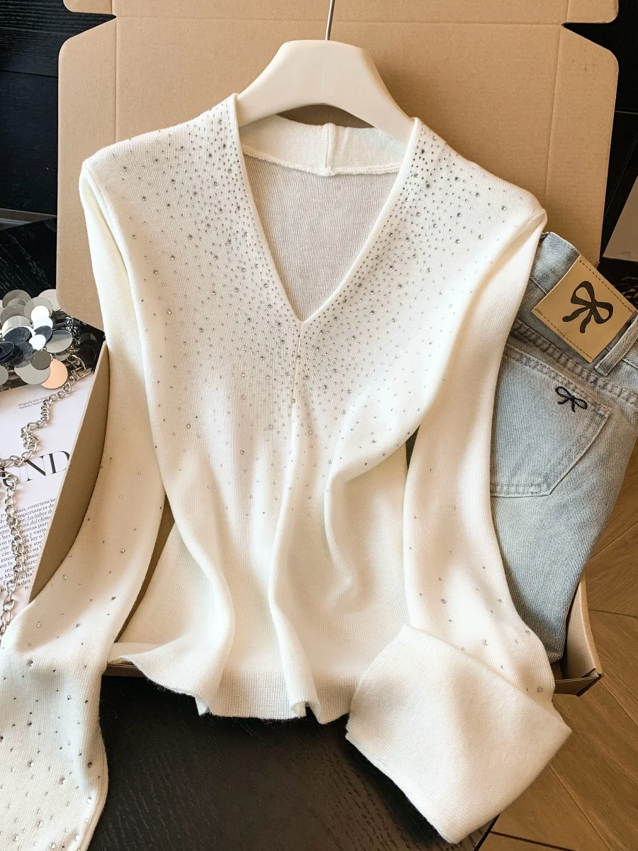 

Spring New Style Women's Knitted V-neck Inner Wear Base Shirt Beautiful Drill Star Pattern Commute Soft Long Sleeve Top