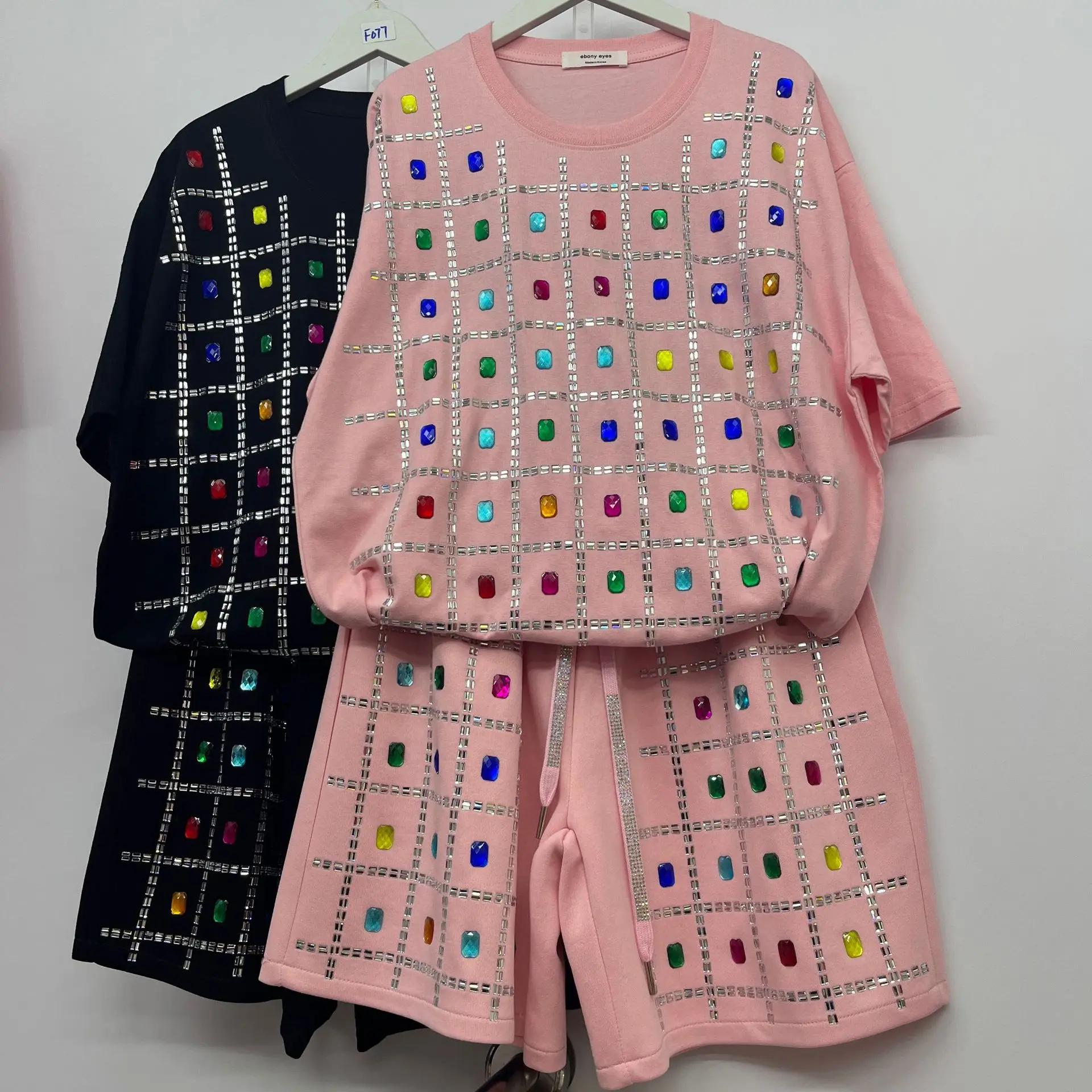 

Retro Women Plaids Rainbow Diamonds Beaded T-shirt Summer Checked Drilling Rhinestones Tees Tops + Elastic Waist Shorts 2Pcs Set