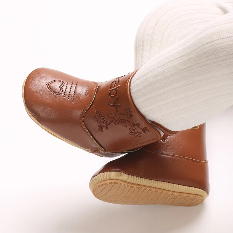 Modische Baby-Stiefel (0-18 Monate) mit niedlichem Aufdruck, hochwertiger, weicher PU-Antirutschsohle für Frühling und Herbst, Lauflernschuhe für Neugeborene – Detail 20