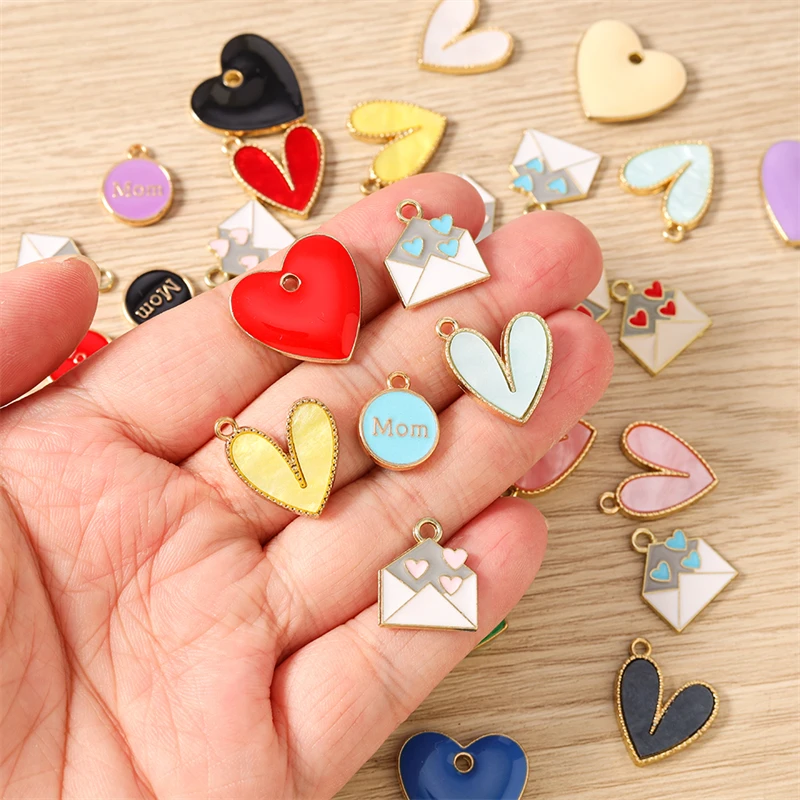 10 Stück niedliche, bunte Emaille-Herzanhänger in verschiedenen Farben zum Basteln von Schmuck, Ohrringen, Halsketten, Armbändern und für DIY-Bastelarbeiten. – Detail 2
