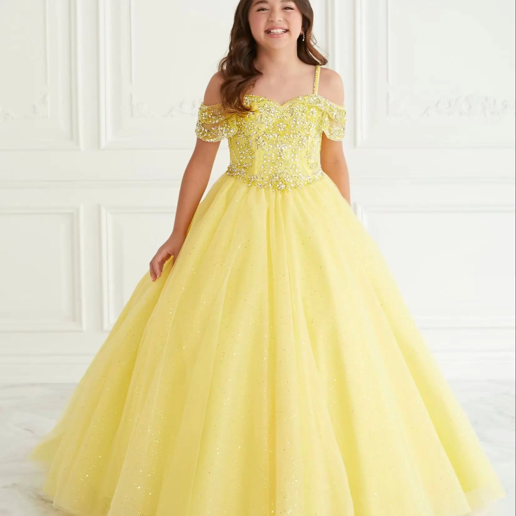 

Customized Yellow Flower Girl Dress For Wedding Glitter Short Sleeve Floor Length Elegant Kids Birthday First Communion Gown