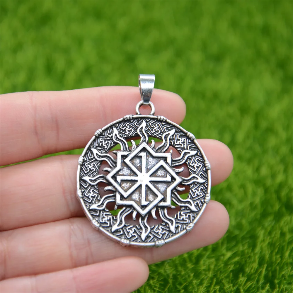 Nostalgia Slavic Molvinets Symbol Kolovrat Wheel Talisman Amulet Pendant Necklace