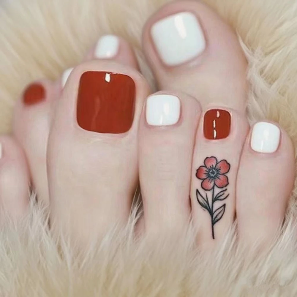 

56Pcs Wine Red Fake Toenails Press Ons Bicolor Short False Toe Nails DIY Woman Foot Nail Art Full Cover Manicure Accessories