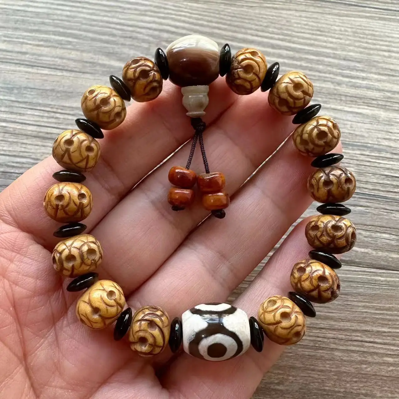 Tibetan Yak Bone Bracelet Handmade Carved Lotus Men's Cultural Play Buddha Bead Lucky Hand String Tibetan Style Cow Bone Jewelry