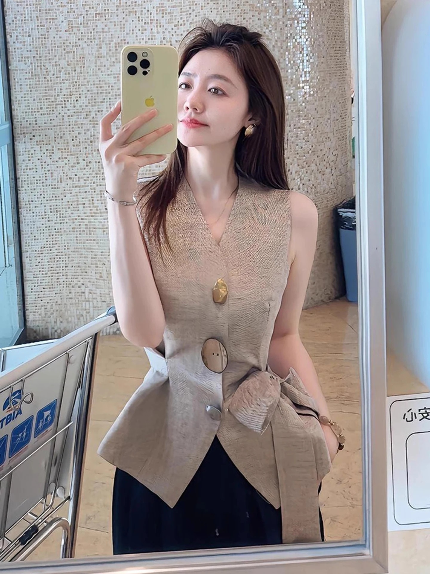 

Жилет Ele Color Svel Топ Летний с поясом на талии Повседневный элитный сенсационный жилет Small Fraance Sle Тонкий...