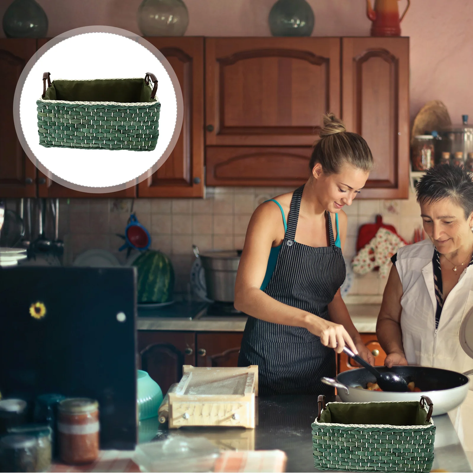 

1Pcs Handwoven Corn Bran Basket Natural Storage Container for Fruit Vegetable Flower Household Decoration Handle Portable