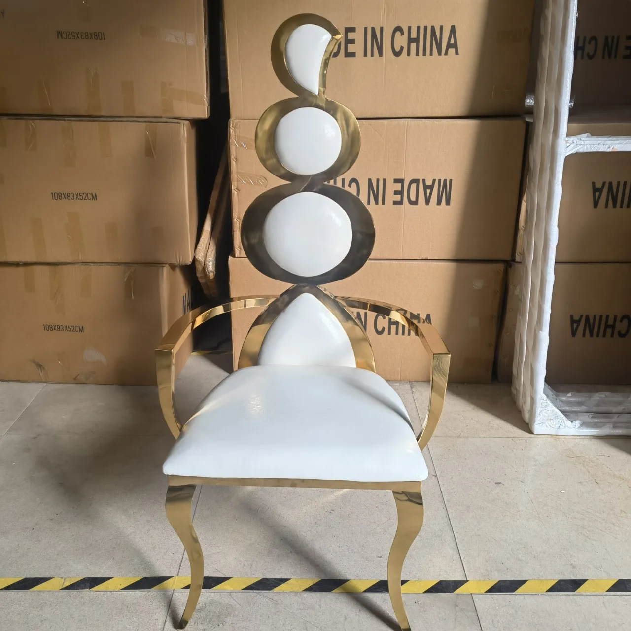 

Stainless steel dining chair, modern minimalist titanium-plated gold leather dining chair, banquet chair, backrest engraving
