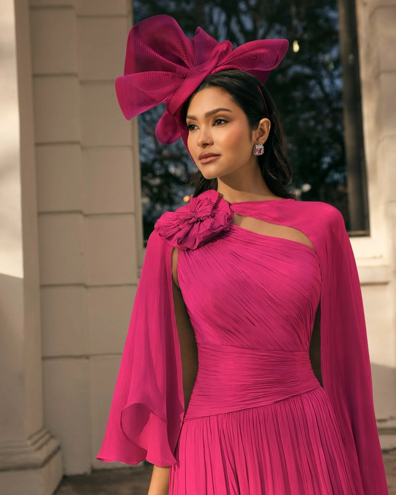 Customized Fuchsia Floral Cutout Neck Cape Sleeve Mother of Bride Dress Pleated Chiffon Midi Formal Wedding Guest Occasion Gown