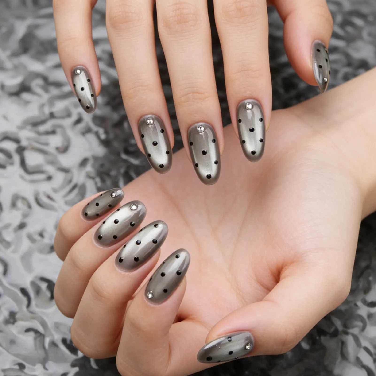 10pcs Handmade Press On Nails Black Polka Dot Cat's Eye False Nails With Rhinestone Decor Glossy Almond Fashion Fake Nail Tips view 3