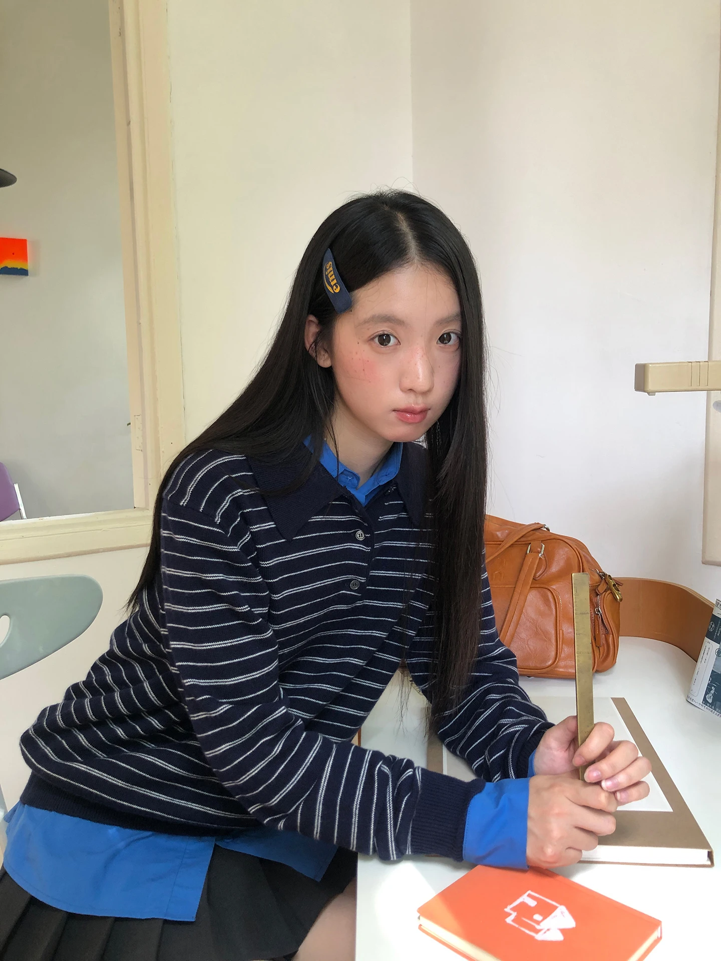 

Свободный вязаный свитер женский осенне-зимний с крупными синими полосами, удобный повседневный топ высокого качества с капюшоном