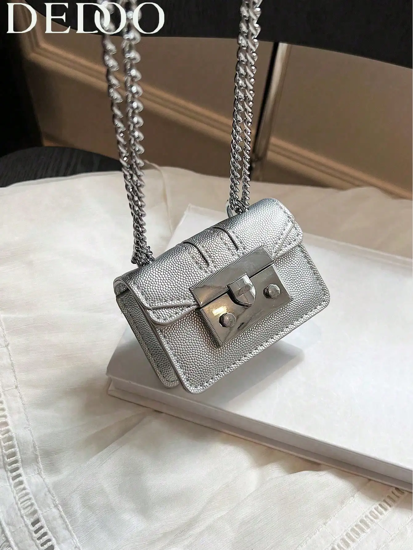 

1pc Fashion Minimalist Mini Clown Bag, Elegant Pearl Decor, Suitable For Party, Daily Shopping, Mini Shoulder Crossbody Bag, Fit For Date, Travel, Multi-Purpose, Stylish Mini Square Crossbody Bag
