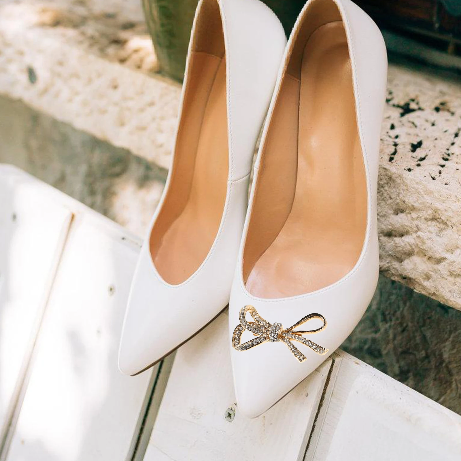 

2Pcs Detachable Shoe Buckle Removable Bohemia Decoration Jewelry for Women Shoes Accessories Rhinestones Zinc Alloy High Heels