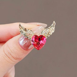 Beautiful Rhinestone Angel Wings Love Heart Brooches for Women Crystal Pins Casual Party Accessories Gifts