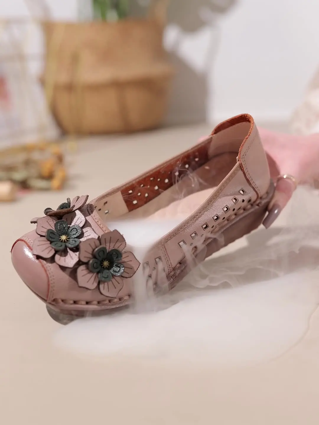 2025 Sommer Neue Damen-Mesh-Sandalen aus Rindsleder – Modische Mutter-Schuhe mit weicher Rindersehnen-Sohle und rutschfester Keilabsatz – Detail 30