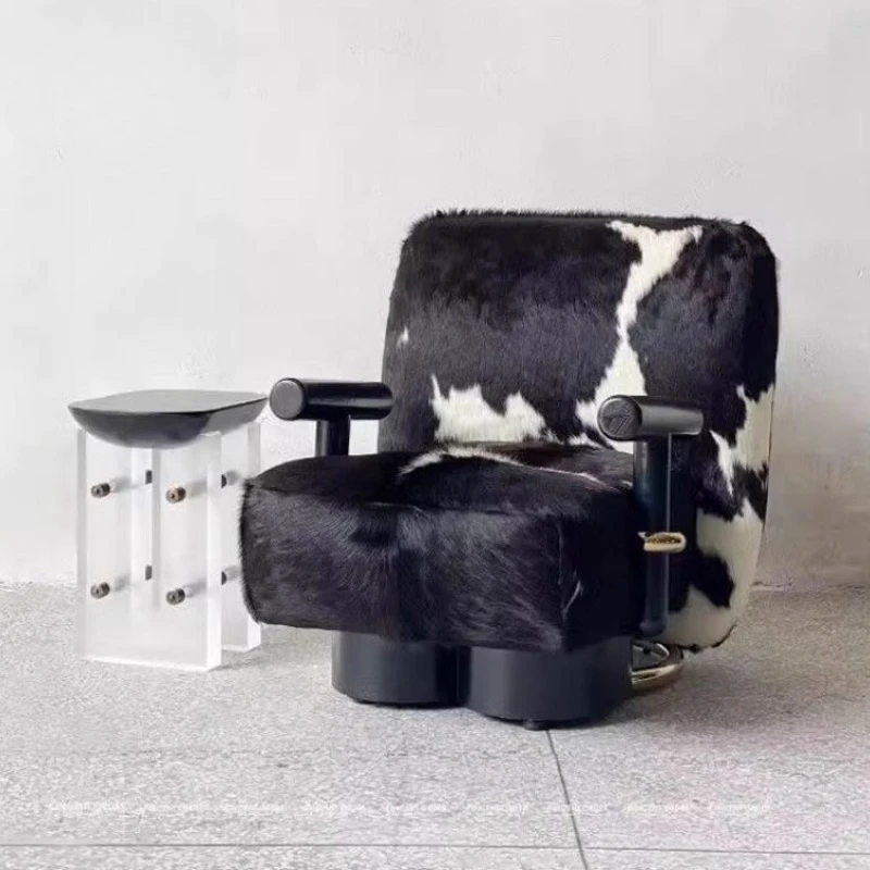 Creative Internet celebrity leisure chair model room villa reception single chair milk cowhide leather sofa chair