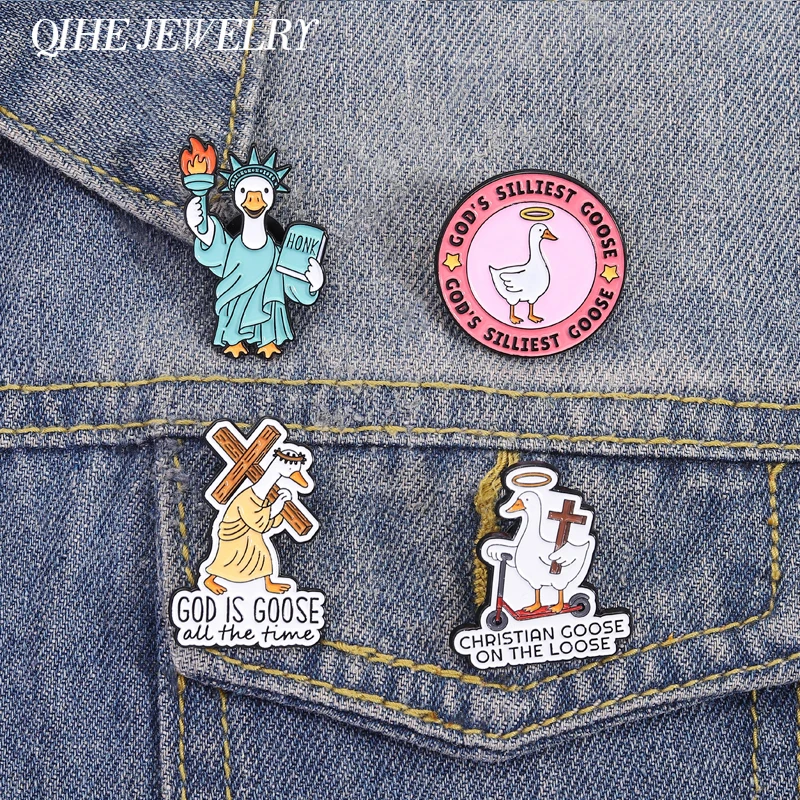 God's Goose Cross Religious Belief Brooch Enamel Pins Custom Goose Cos Statue of Liberty Brooch Clothes Lapel Badge Jewelry Gift