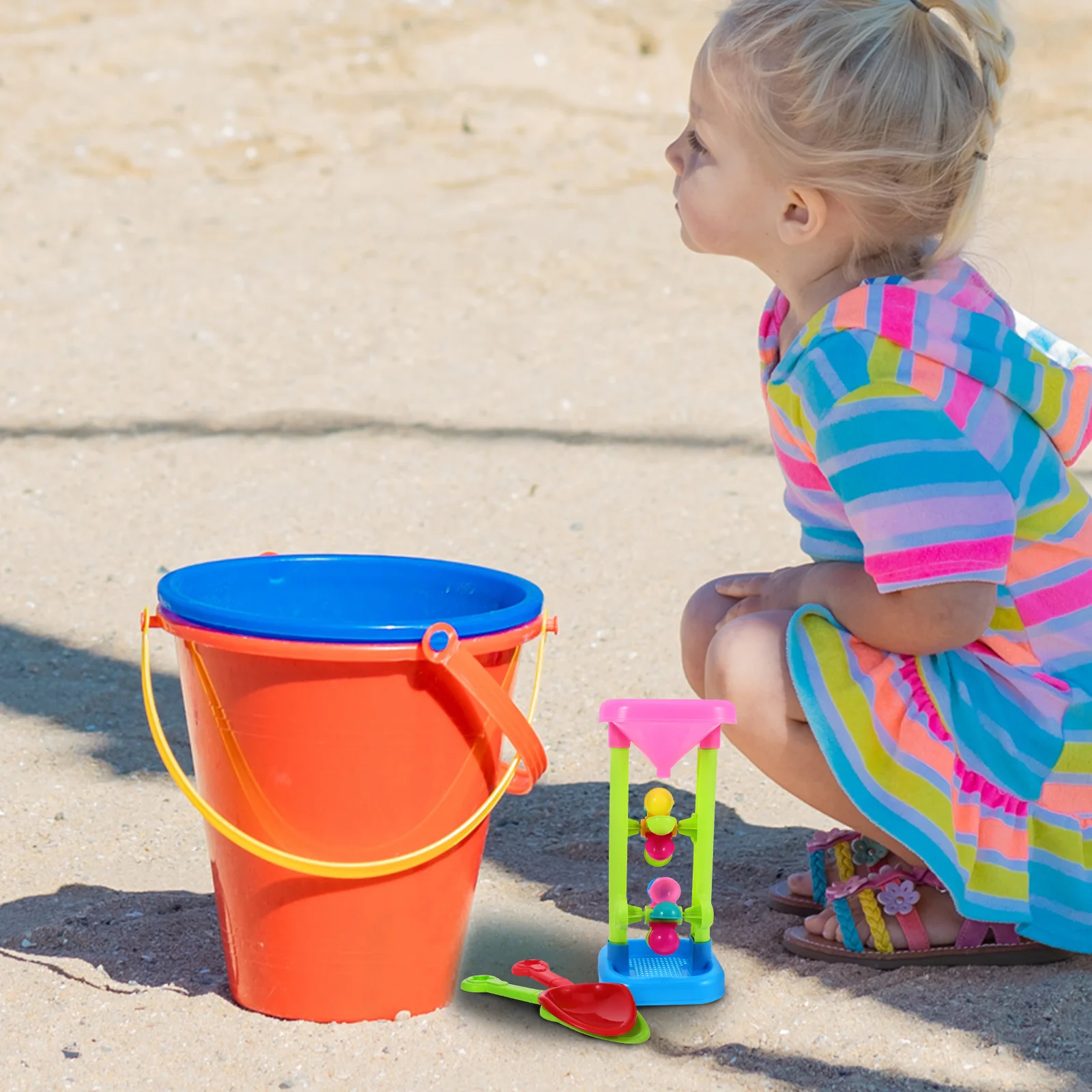 เด็กของเล่นกลางแจ้งนาฬิกาทรายเด็กวัยหัดเดินเด็ก Water Wheel Playset Beach Sand Suite Tower สําหรับ