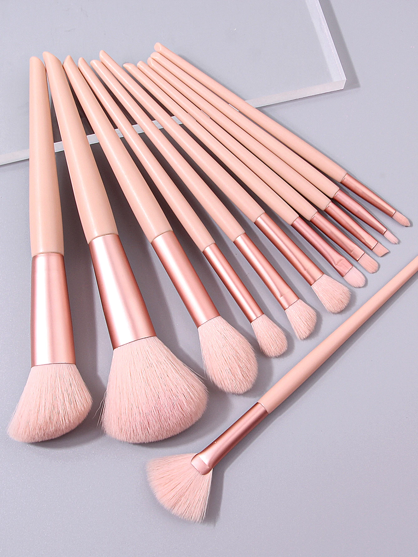 12 pçs conjunto de pincéis de maquiagem rosa compõem corretivo blush pó pincéis sombra de olho iluminador fundação escova cosméticos ferramentas de beleza