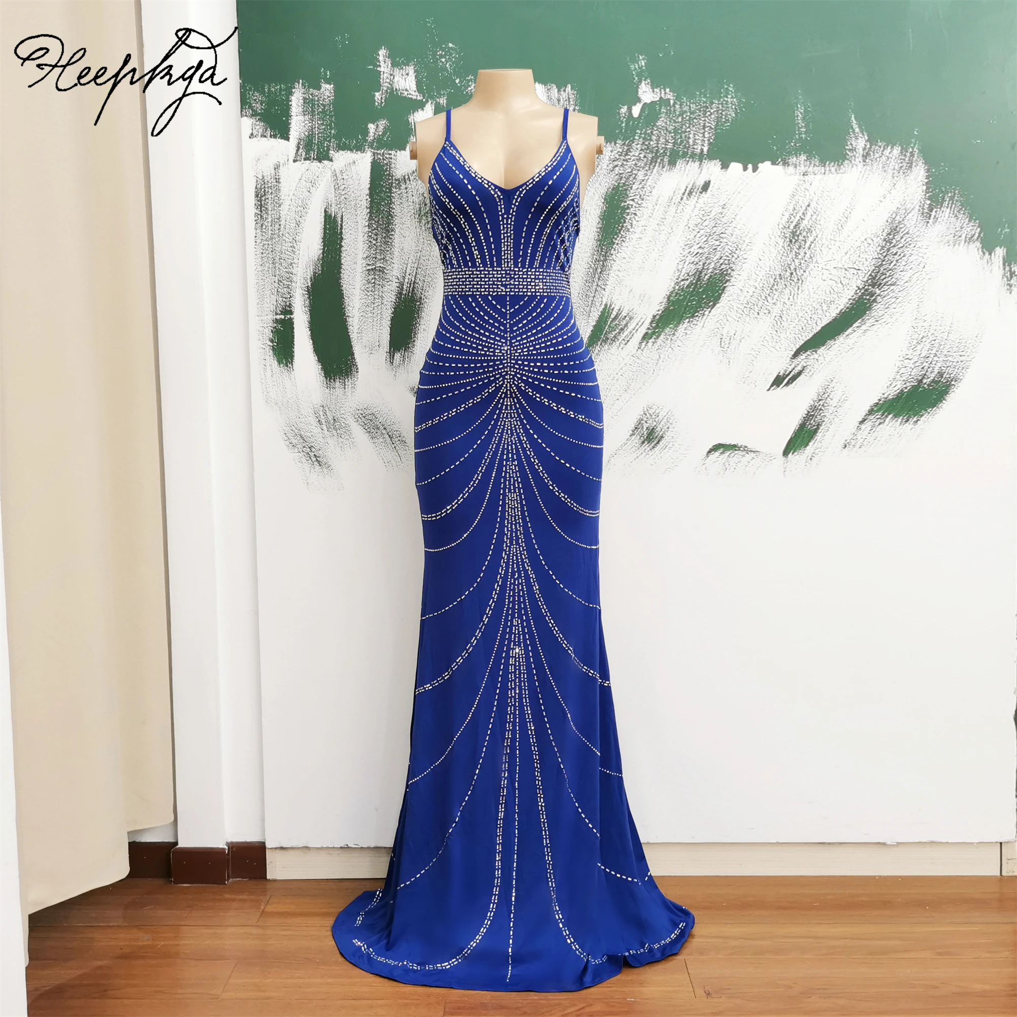 Royal Backless Mermaid 2024 Evening Dress Spaghetti Straps Sweetheart Crystals Luxury Women Formal Gowns For Wedding Party