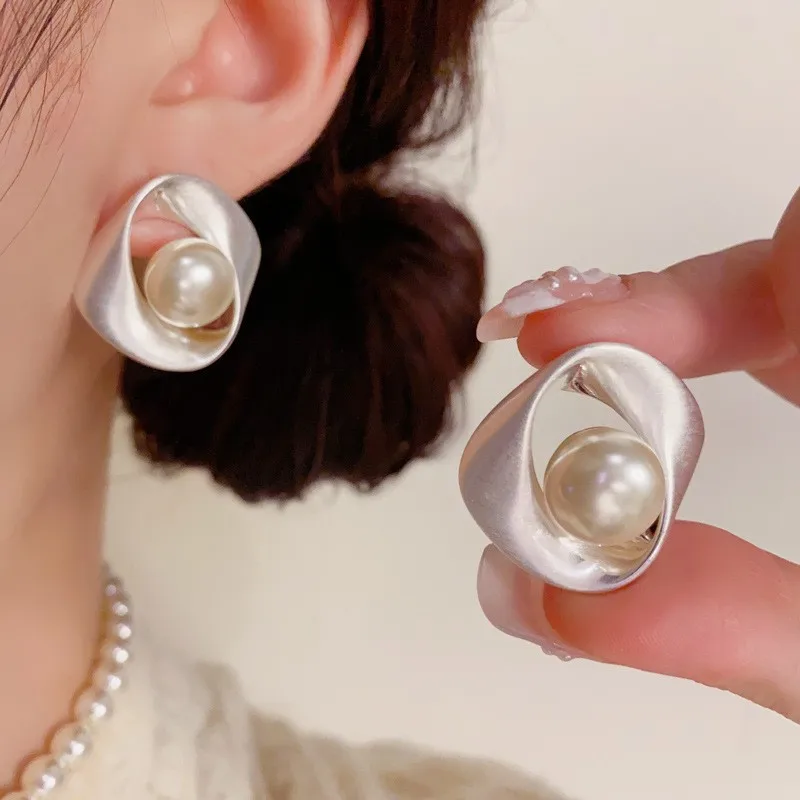 GANPUP Exquisite Niedliche Runde Perlen-Ohrstecker für Damen, Modischer Neuer Ohrpiercing-Schmuck, Geschenk für Party und Alltag. – Detail 7
