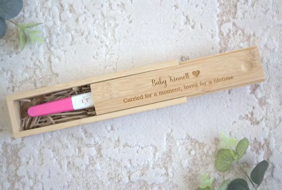 شخصية فقدان الحمل محفورة صندوق تذكار حامل اختبار الحمل لذكرى الهيكل التفكير عنك الحزن هدية