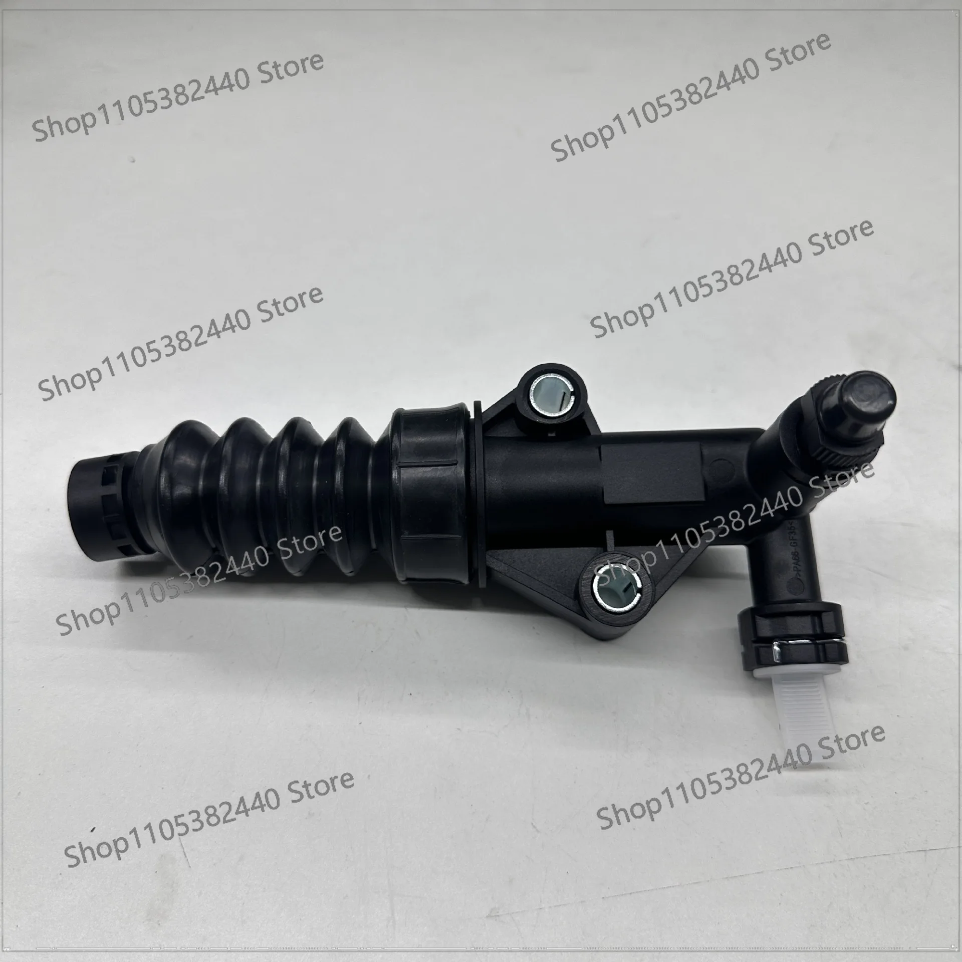 For 55232744 55261309 68367217AA 5106168AA Clutch master pump