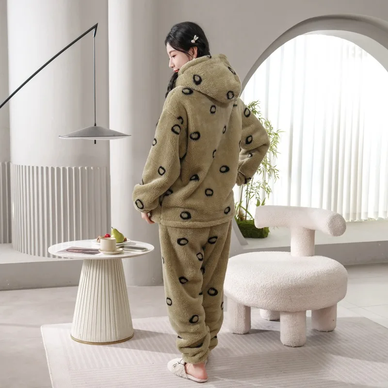 Pijamas de Lana Coral para Mujer - Estilo Otoño/Invierno, Conjunto de Ropa para el hogar Grueso y Lindo, Dulce y Adorable, Nuevo Estilo con Capucha