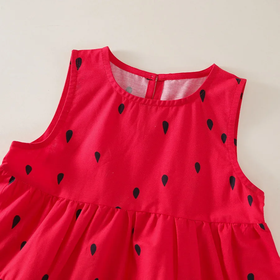 فستان بناتي بدون أكمام من البطيخ الأحمر بدون أكمام لصيف 2025 فستان ربط الرياح الحلوة الجديد للأطفال المتوسطين والصغار