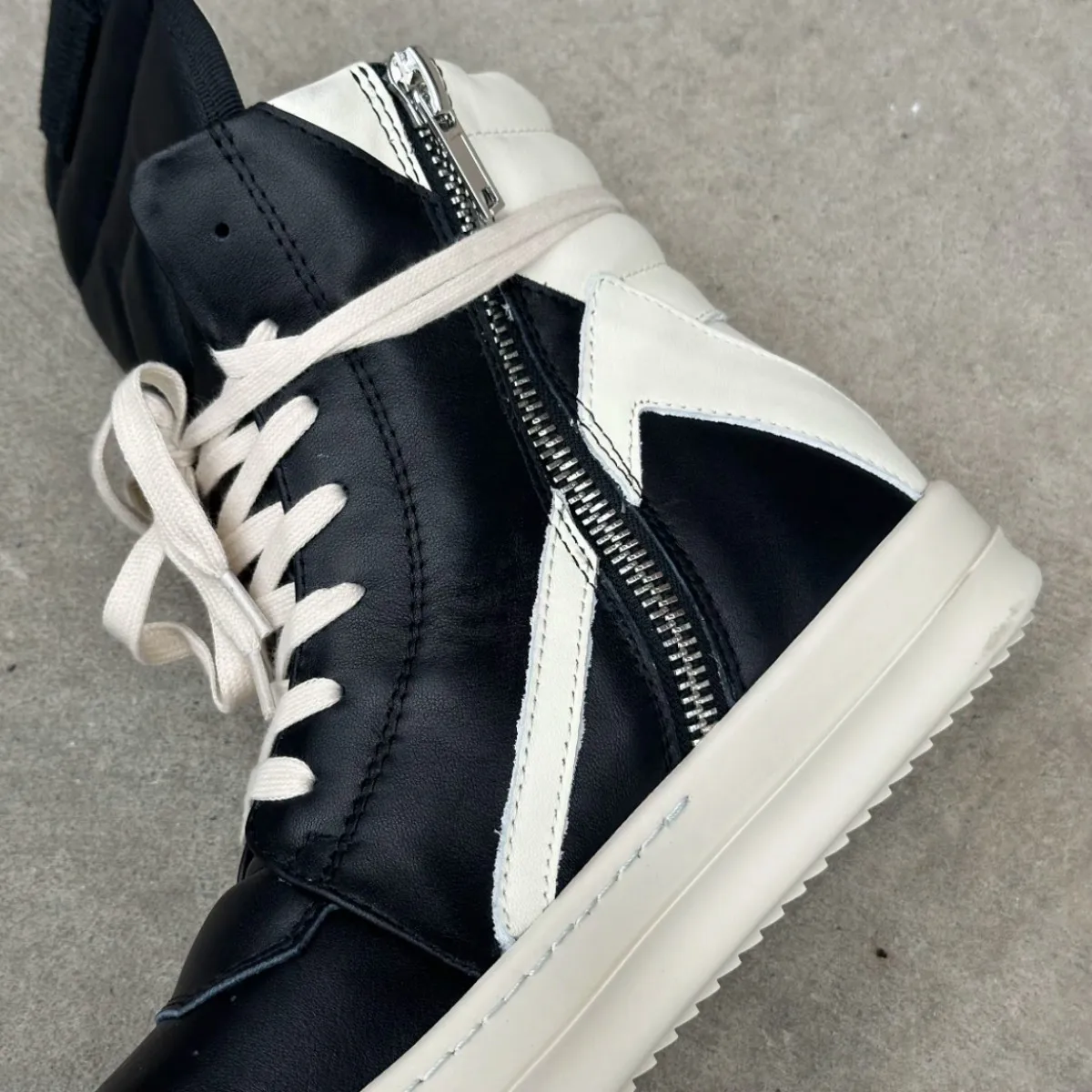 

R-o Fashion Luxury Boots Black Leather High Top Shoe Men Shoes Women Sneaker Outdoor Black Cowhide Casual Sneakers Ankle Boot