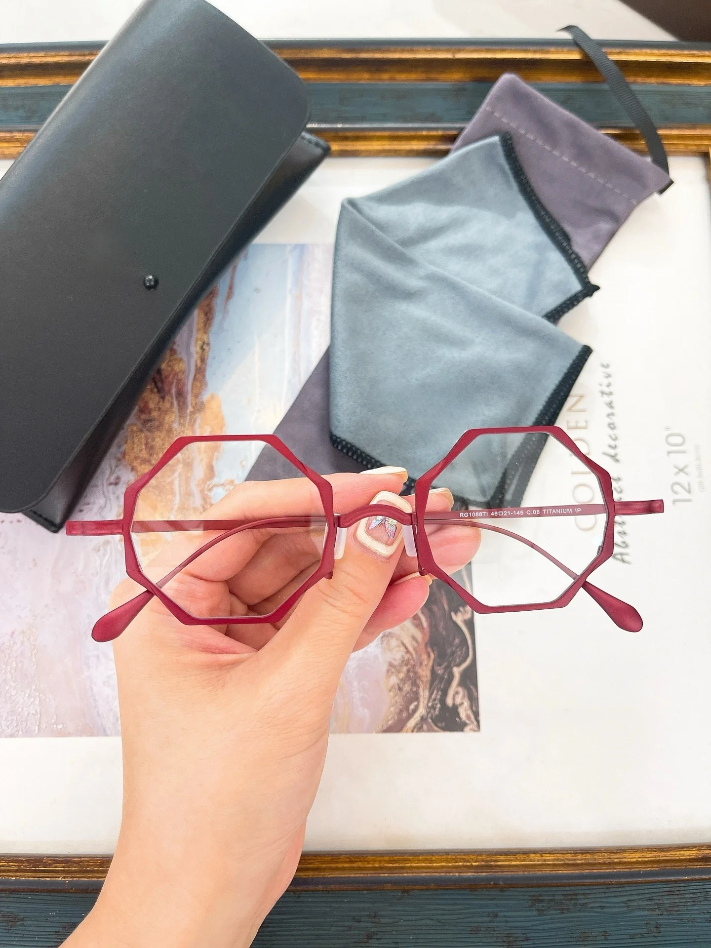 Belight 光学ヴィンテージ不規則な形状チタンヴィンテージレトロ女性男性眼鏡フレーム RG1088TI