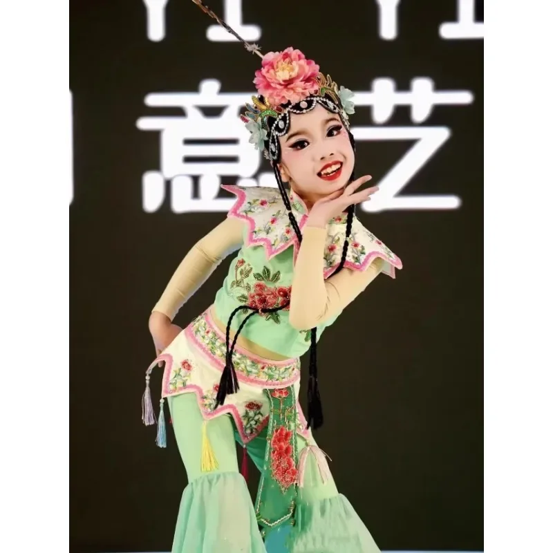 Female Role in Chinese Opera Dance Costume Beijing Opera Costume New Year's Classical Children's Little Red Maiden Stage Costume