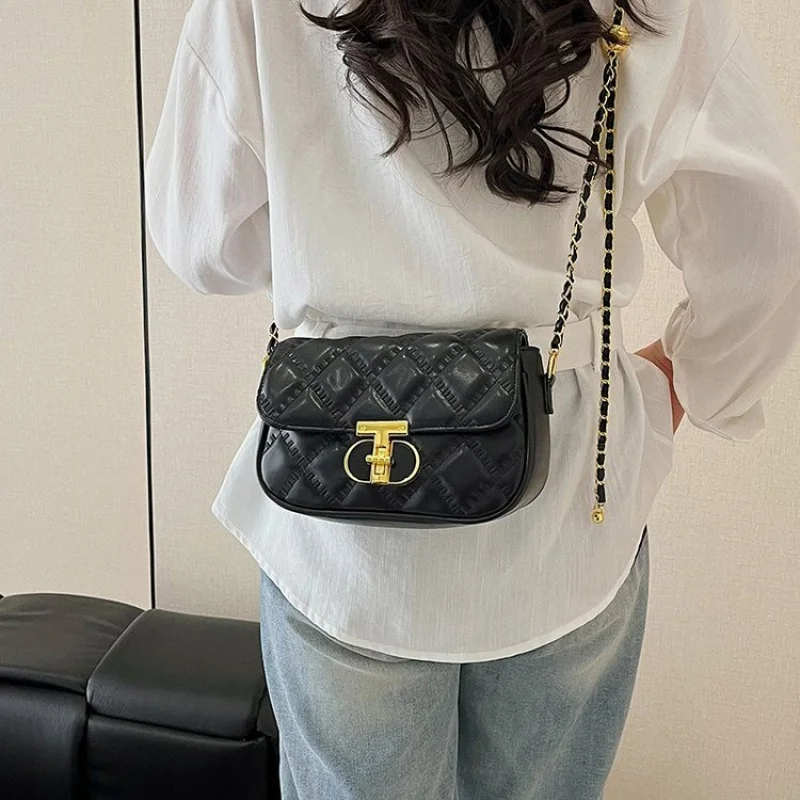 

trendy crossbody bag with tassel women pu leather small square design zipper closure one size everyday use bag