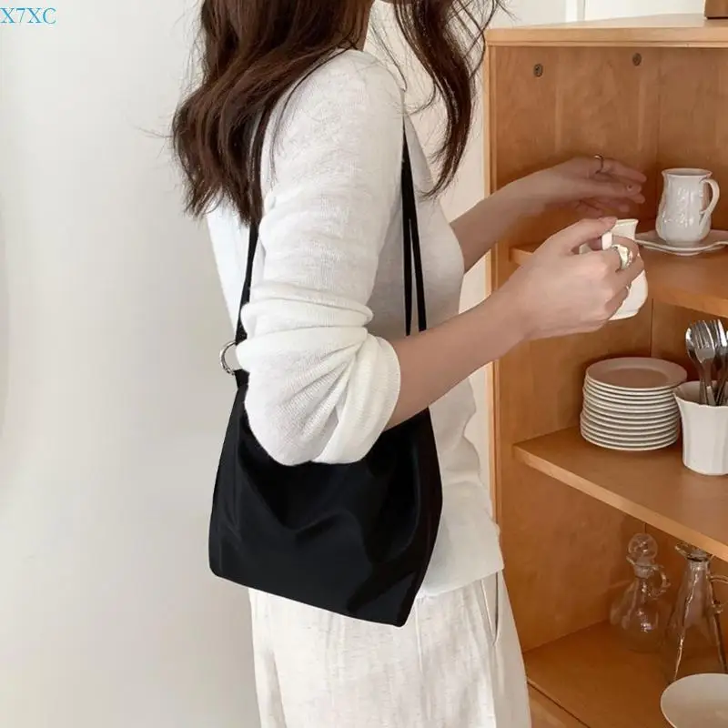 

X7XC Korean Styles Students Bag for Women Trend Bucket Bag Crossbody Bag Solid Color Bag Pleated Shoulder Bag
