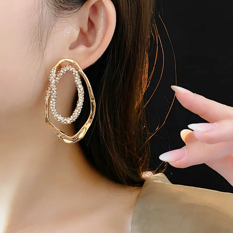 Oval Inlaid Rhinestone Earrings for Women European and American Design Sense Stud Earrings High Sense Light Luxury Jewelry
