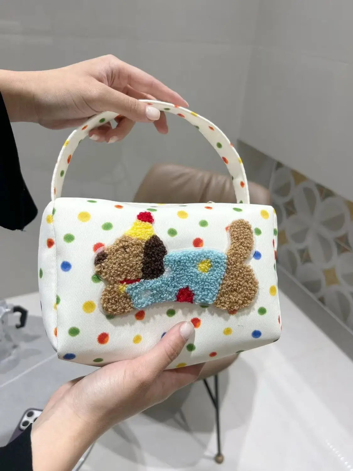 Kawaii polka dot puppy embroidered fluff cosmetic bag high-end female portable large-capacity travel storage toiletry bag