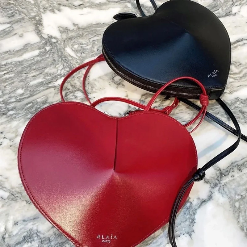 Bolso de amor de un solo hombro con corazón de melocotón multifuncional para mujer, bolso de cuero cuidadosamente moldeado, bolso chino de amor 3D, moda 2025