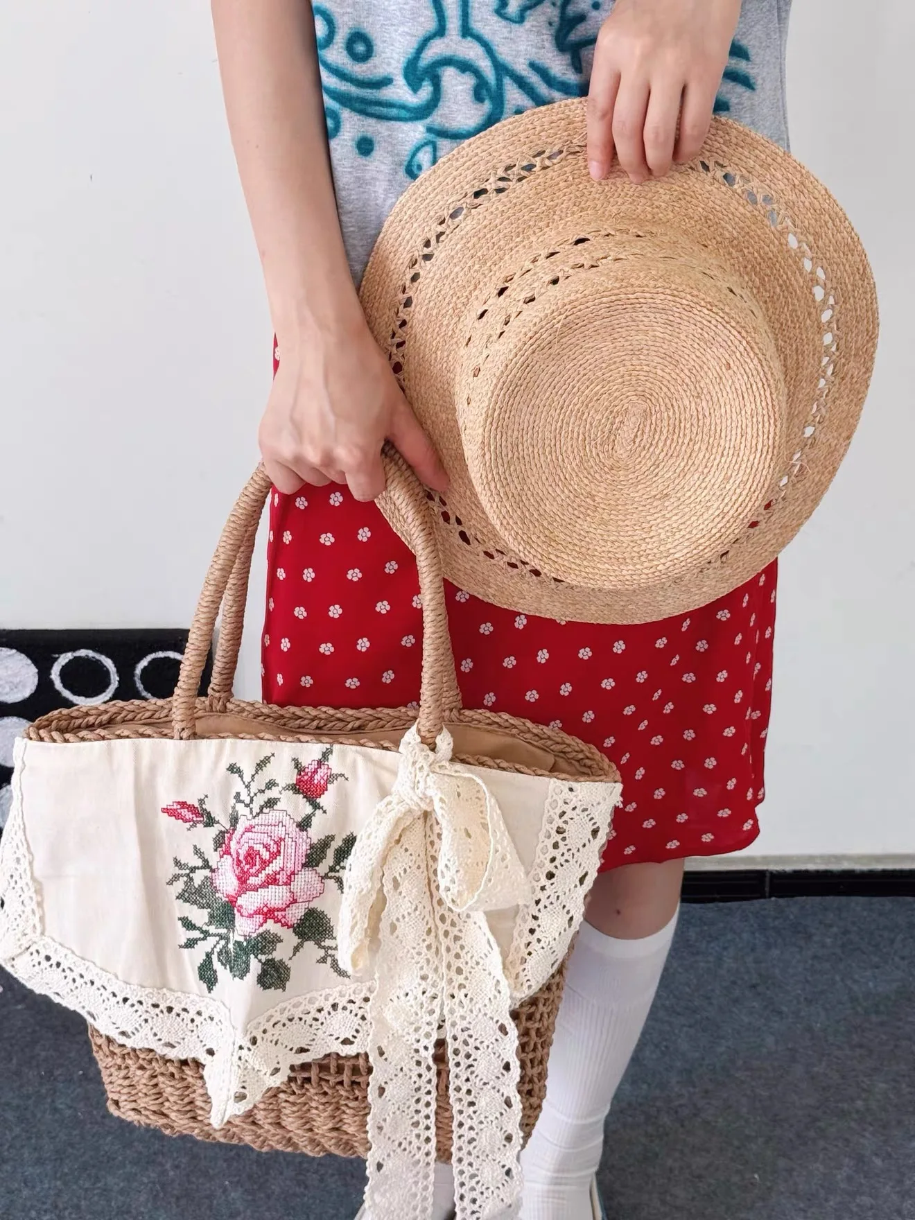 Japanese original Lolita bag French pastoral woven handbag Y2K women's summer vacation small fresh rose embroidered shoulder bag