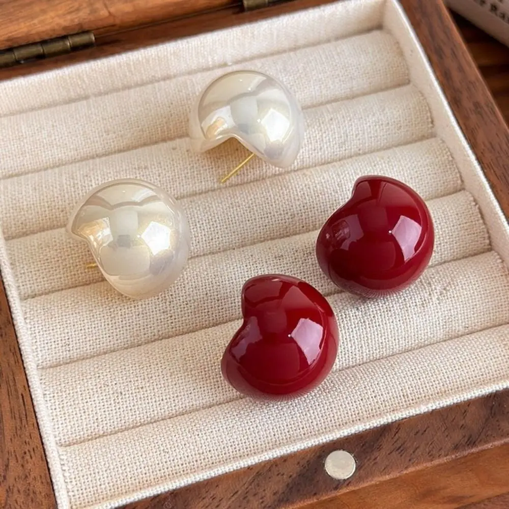 New Versatile Imitation Pearl Earrings Minimalist Design Vintage Red Half Circle Earrings Classic Elegant Stud Earrings Daily