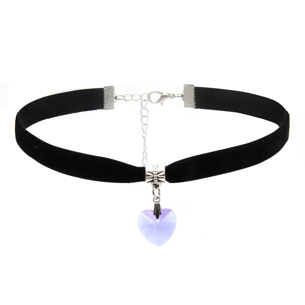 Fashion Velvet Choker Heart Crystal Pendant Necklaces Black Ribbon Clavicle Chain Necklace Simple Heart Velvet Women New Jewelry