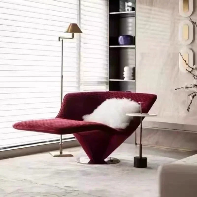 A  Minimalist special-shaped fiberglass single geometric armrest leisure chair  lobby model room lazy recliner