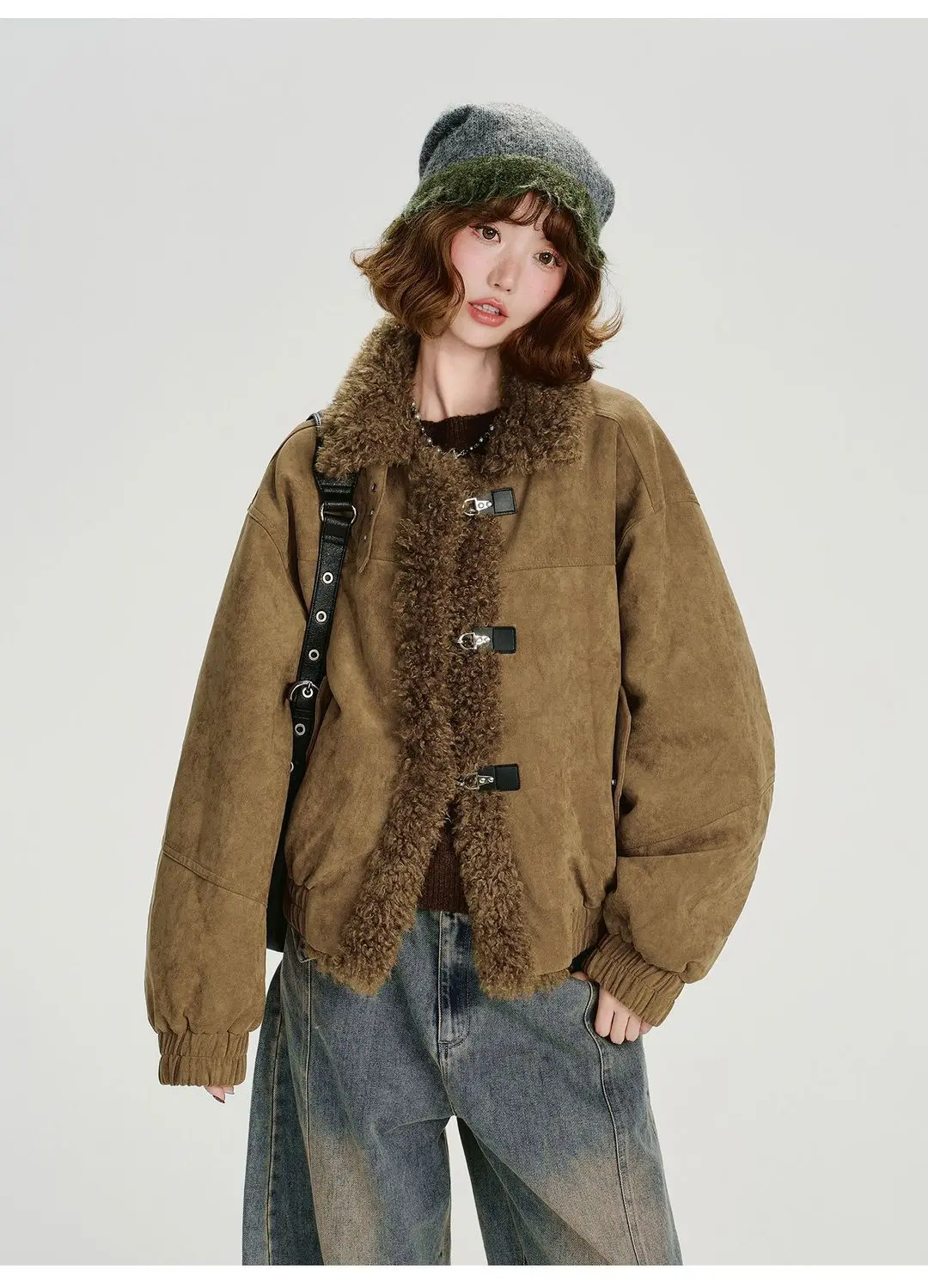 

Lamb Wool Jacket Spring Woman Warming Heating Thawing Melting Dissolving Liquefying Loosening Softening Relaxing Easing Neutral