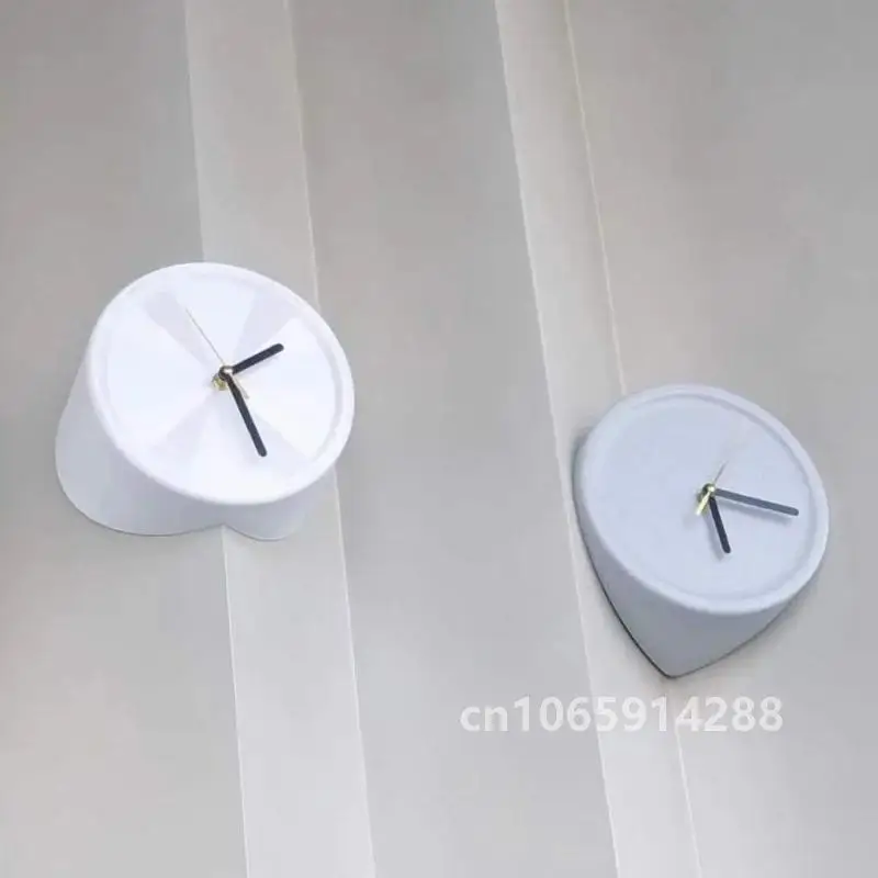 Modern Corner Wall Clocks Minimalist Wall Art Clock Bedroom Mechanism Silent Watches Living Room Luxury Desktop Watch Home Decor