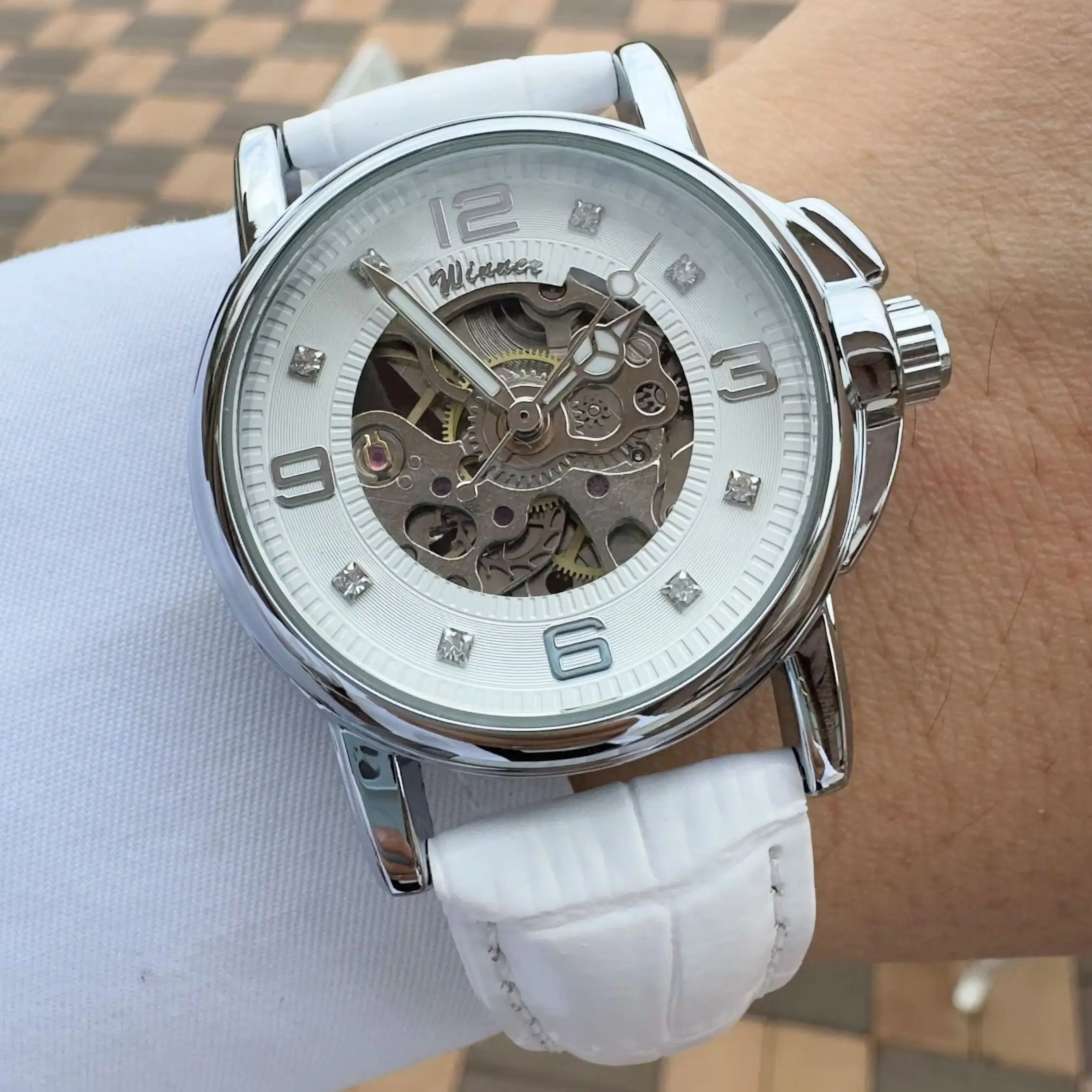 WINNER Fashion Women Mechanical Wristwatches Elegant Skeleton Automatic Ladies Watches Top Brand Luxury White Leather Strap New