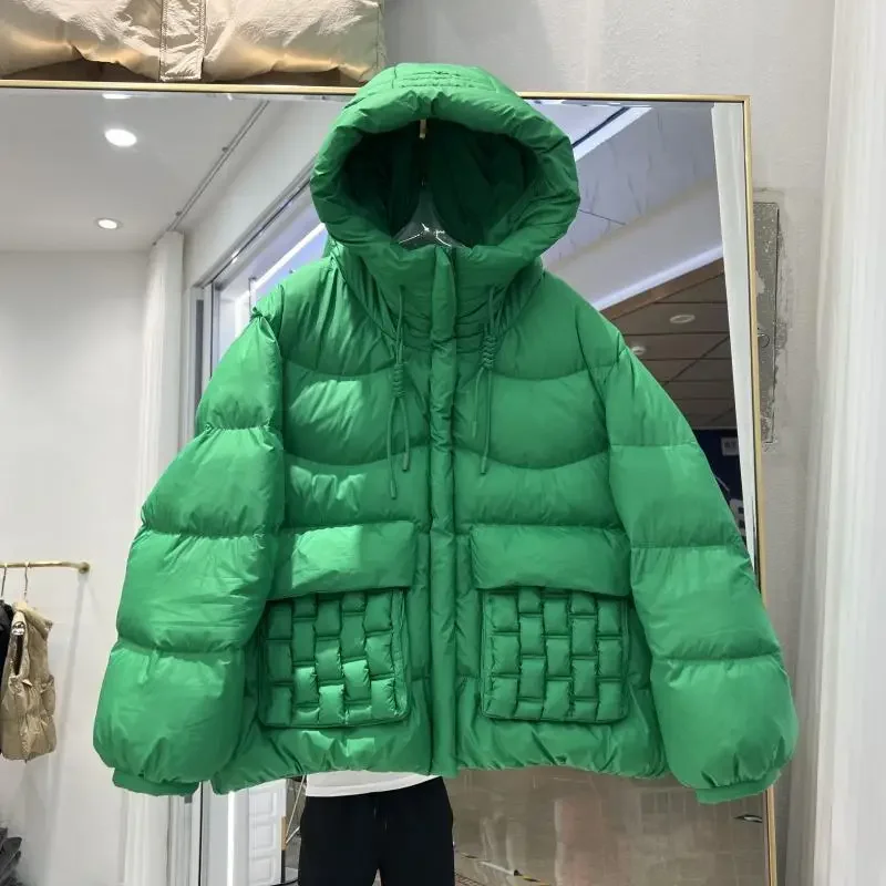 

Winter 2024 New Women's Down Coat Short Hooded Fashion Casual Joker Puffer Jacket Woven Pocket White Duck Down Thick Warm Parkas