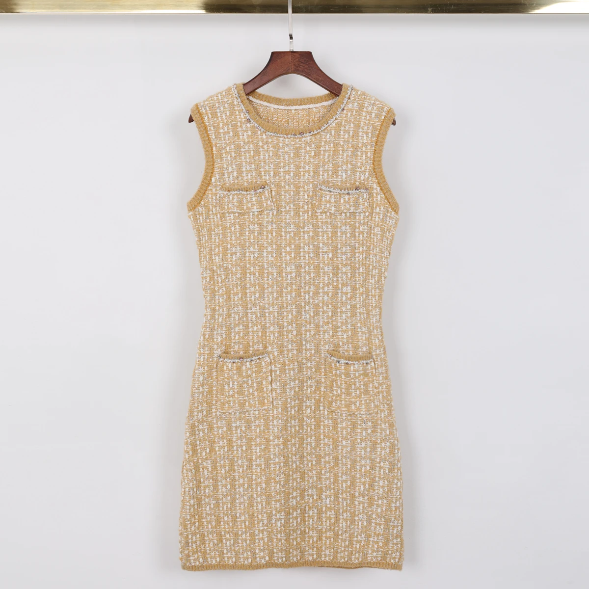 

Универсальное брендовое женское элитное весенне-осеннее маленькое трикотажное платье в ароматном стиле с бусинами для ногтей, короткое тонкое платье без рукавов