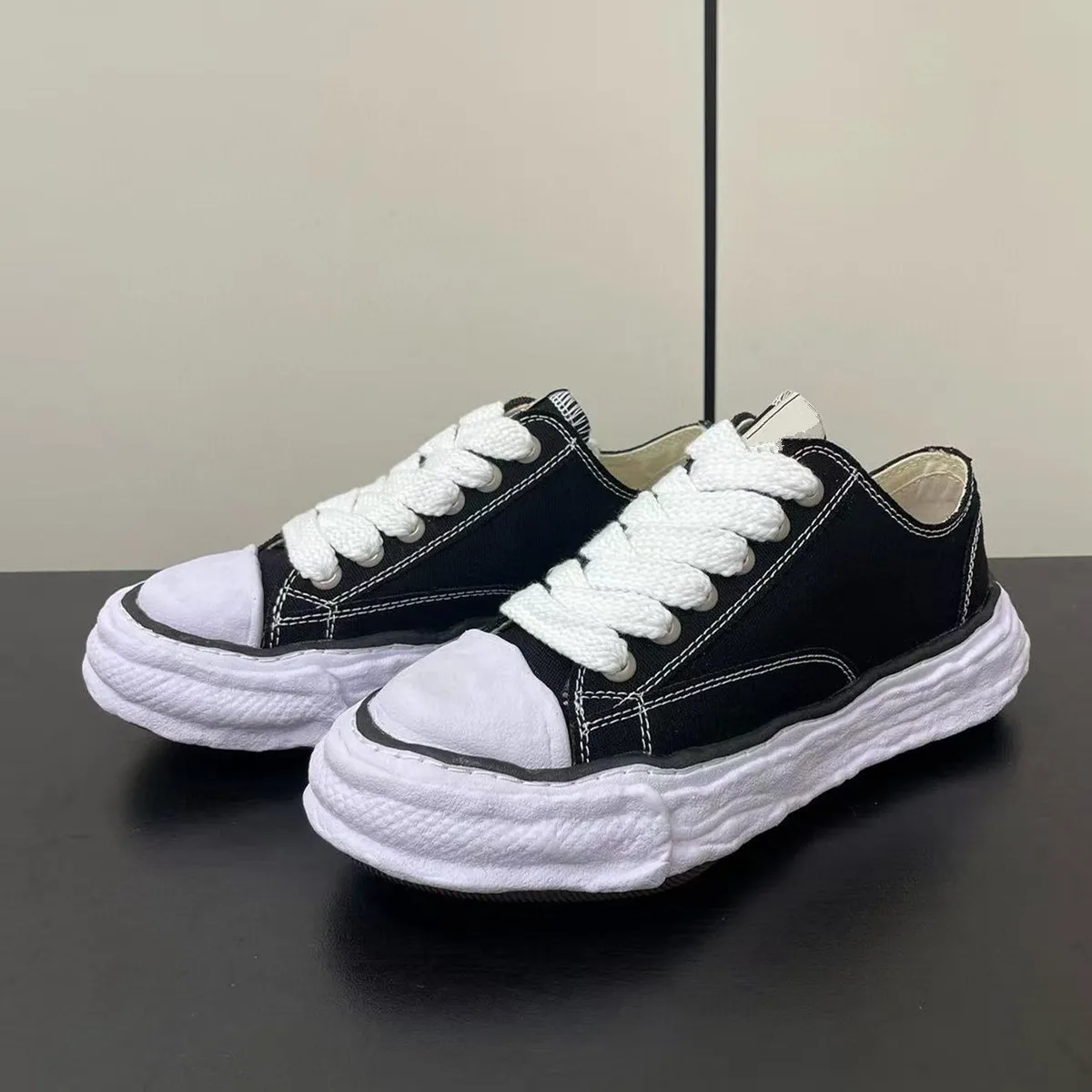 Canvas shoes for men, spring 2026 new versatile casual shoes, breathable low cut sports board shoes for men view 2
