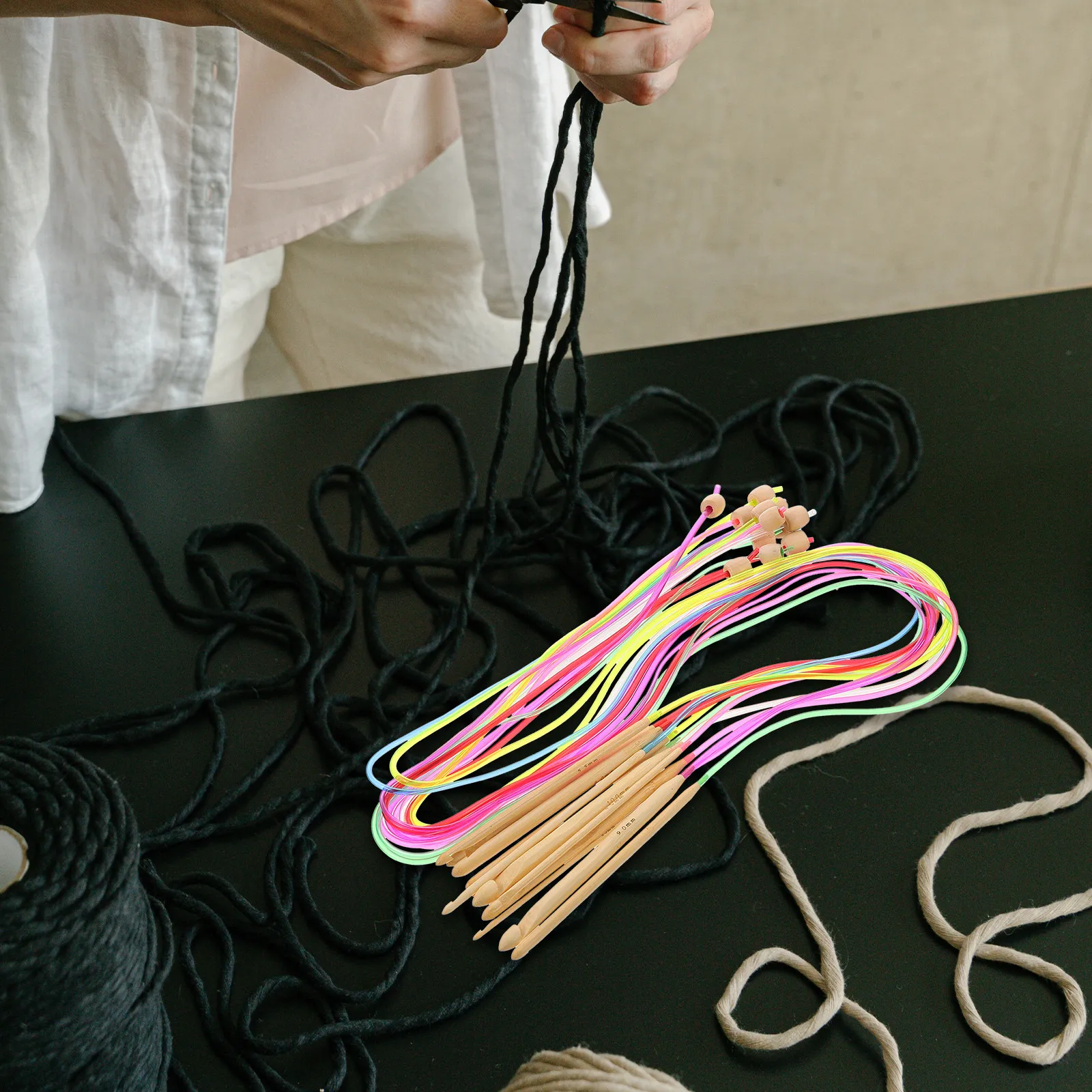 

12Pcs Weaving Knitting Hook Set Professional Carpet Crochet Needles Ergonomic Grip DIY Yarn Crafting Tool for Home Decor