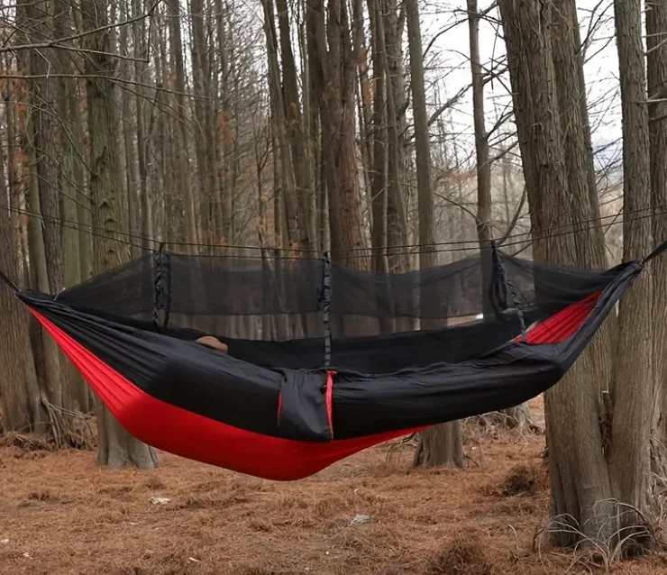 أرجوحة تخييم مع ناموسية، سعة وزن 550 رطل، أرجوحة محمولة ومدمجة تتضمن حلقة تسلق وحقيبة تخزين، راحة