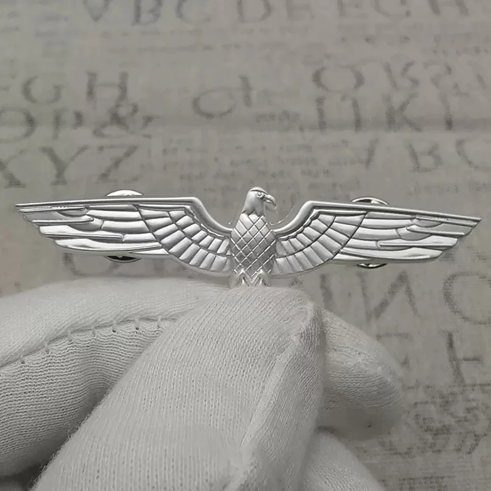 بروش شعار النسر الألماني ملحق عسكري جمهورية ألمانيا الشرقية الديمقراطية شعار النسر الألماني بروش ملحق عسكري