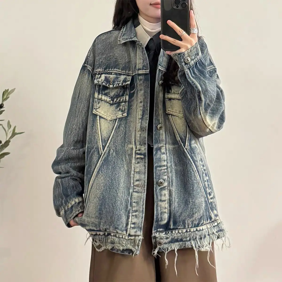 

American Retro Grinding Denim Jacket Spring Autumn New Style 2025 Loose Design Niche Wash Jacket Long-sleeved Top